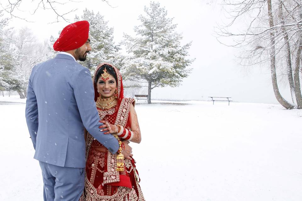 Sikh couple winter wedding