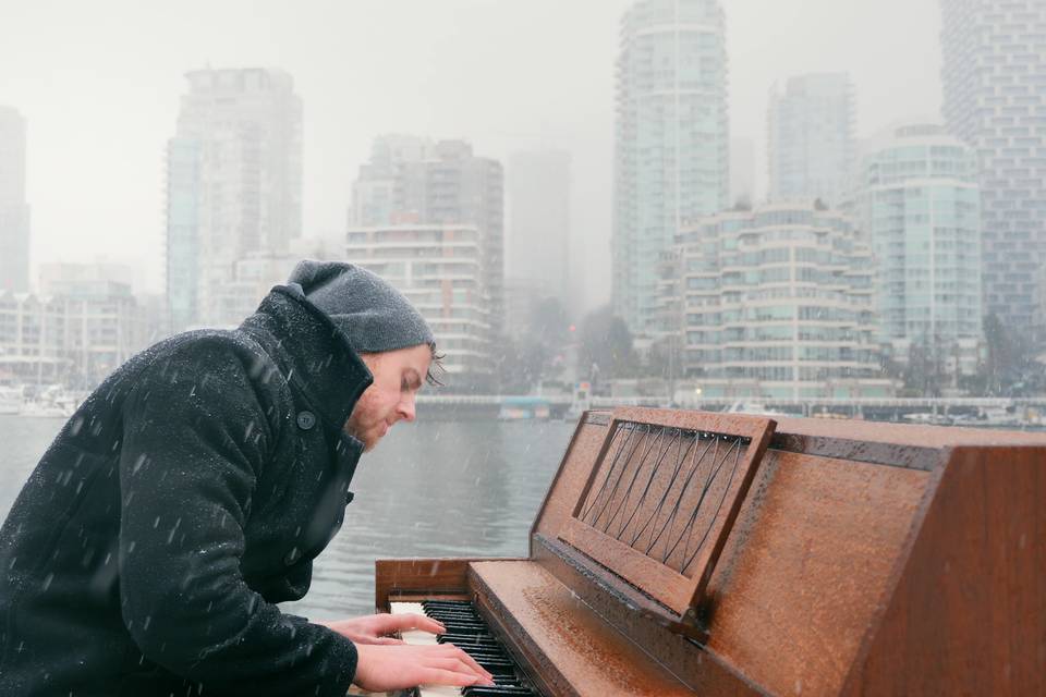Piano in the Snow