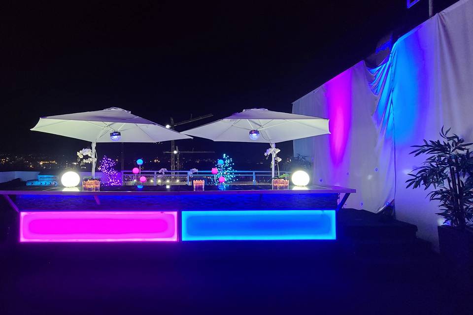 Bar Outside - Night