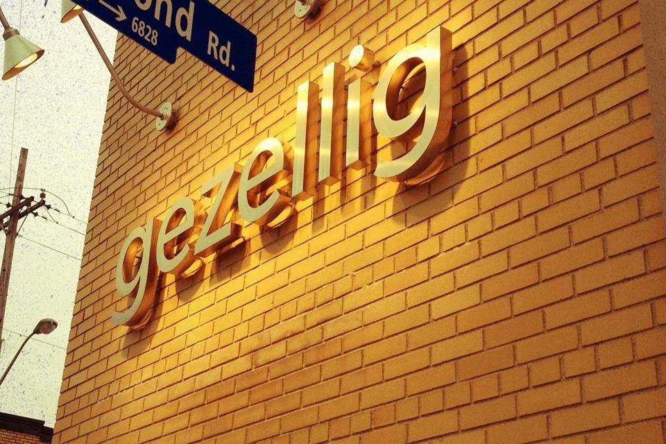 Gezellig