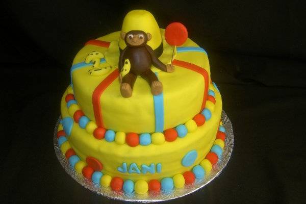 1259337588785-CuriousGeorgecake.JPG