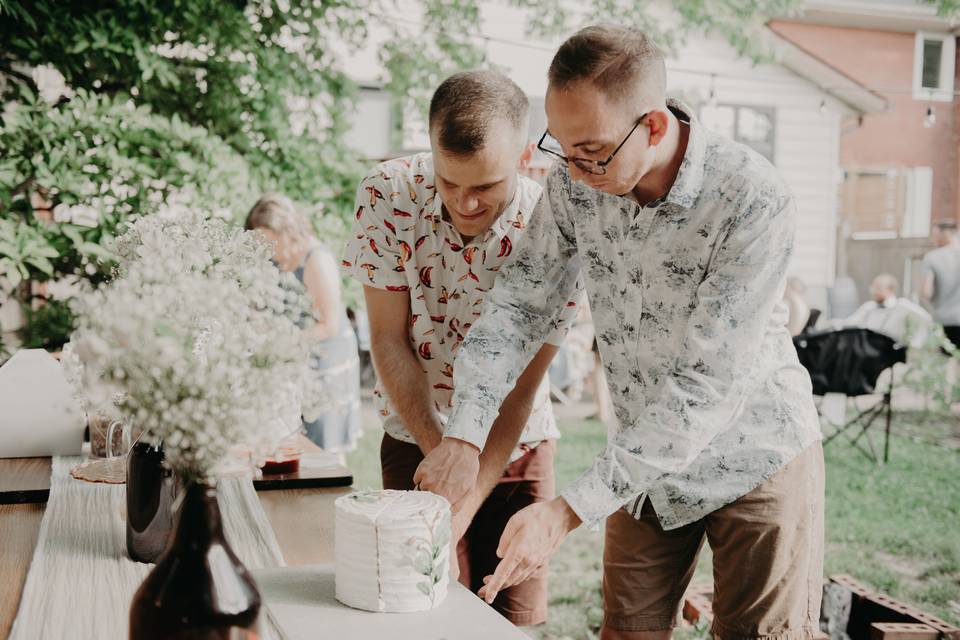 Cutting the cake