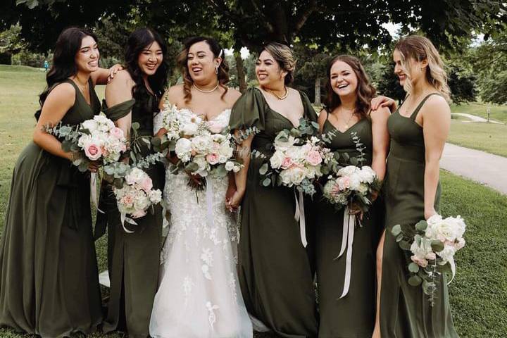 Bridal party bouquets