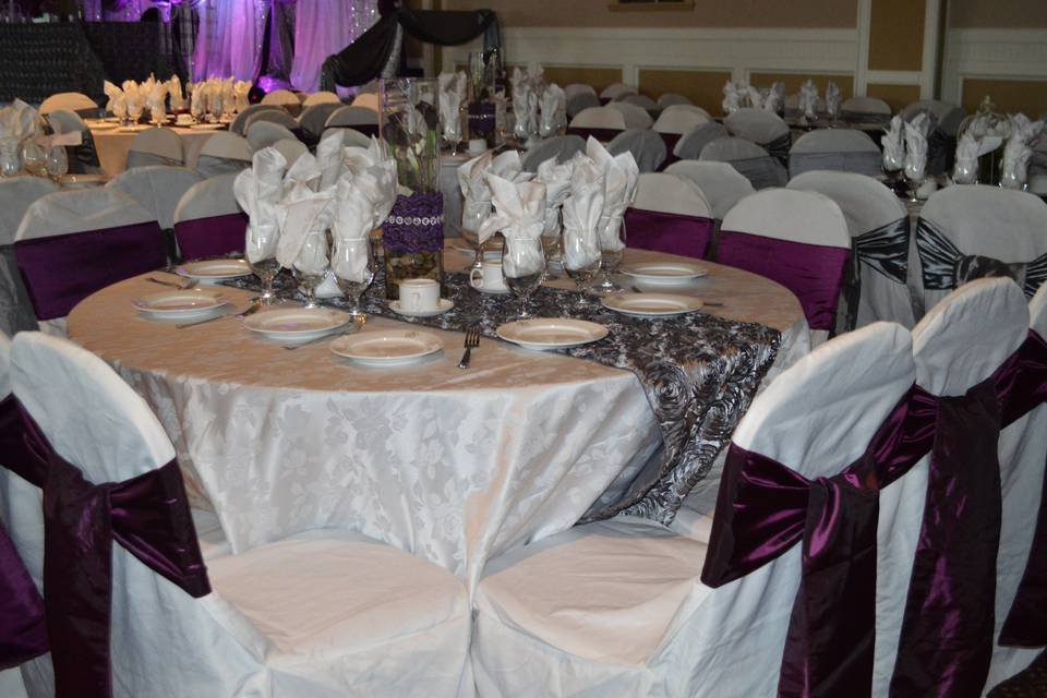 Eggplant purple table setup