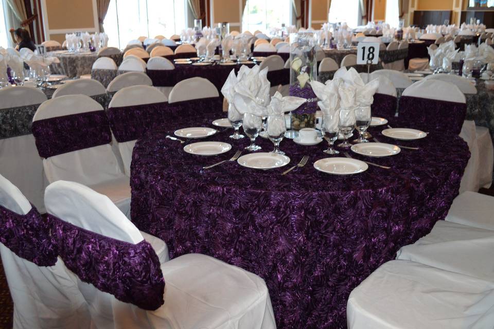 Eggplant purple table setup