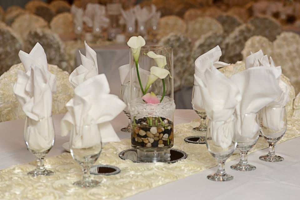 Blush and cream callay lilies