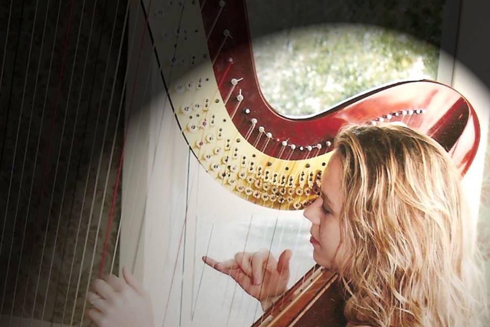 Kristen Theriault, Harpist