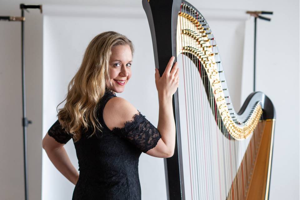 Kristen Theriault, Harpist