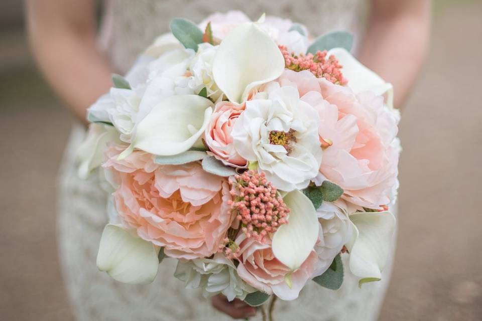 Coral peach wedding bouquet