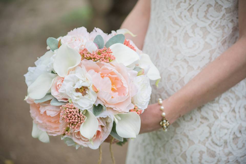 Coral peach wedding bouquet