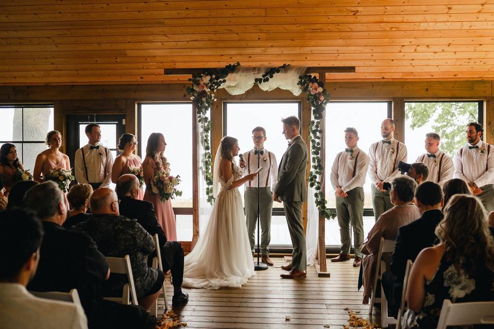 Cabin Wedding in Gimli