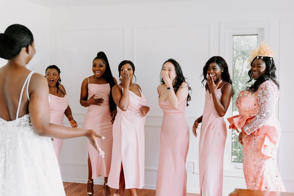 Bridesmaids First look