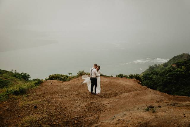 Rainy Bali Elopement