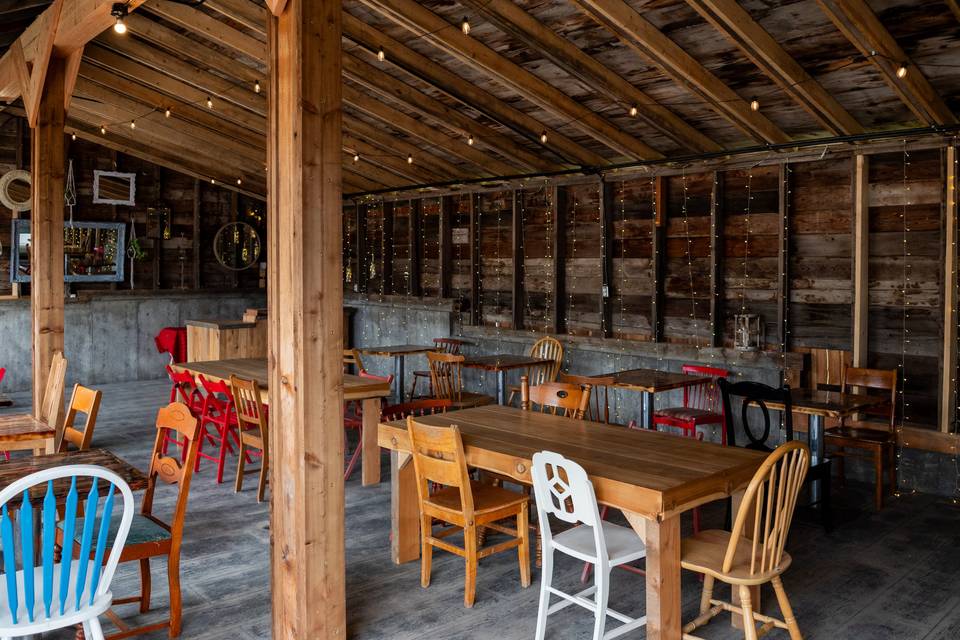 La Bodega Main saloon