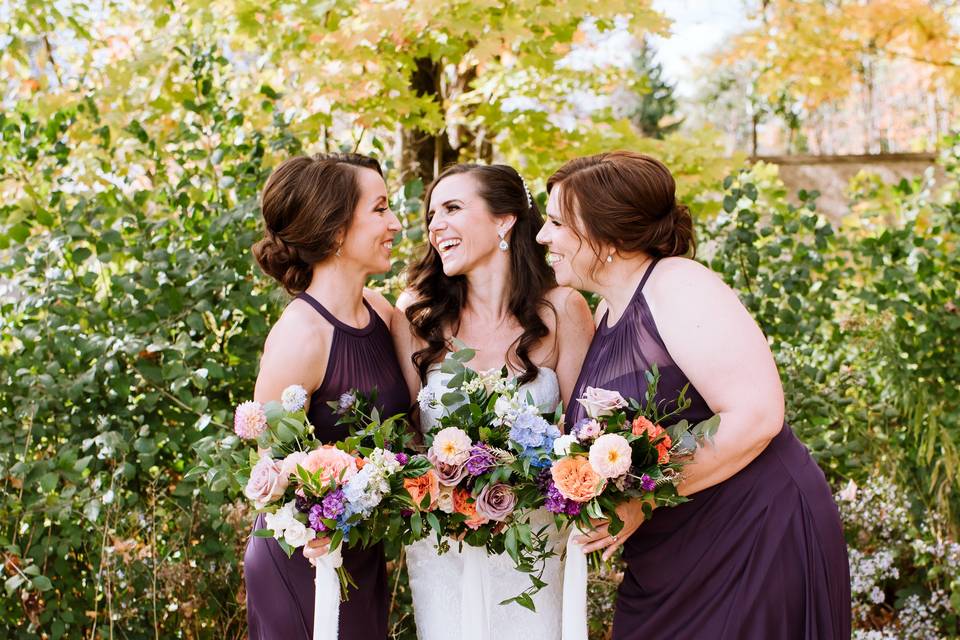 Great bridal party shot