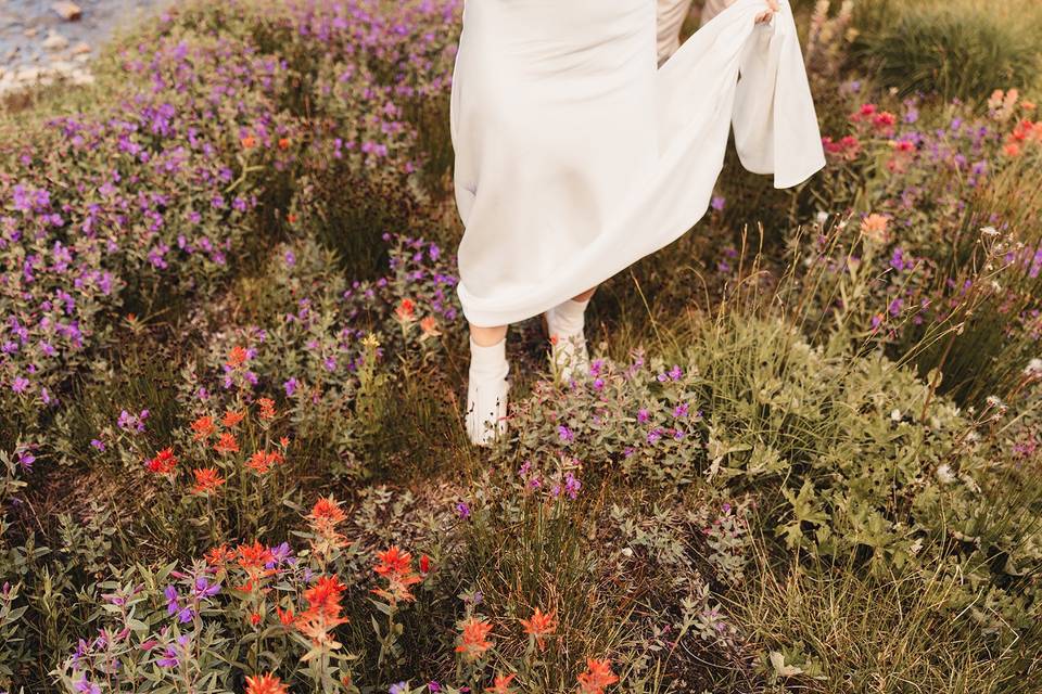 Heli Elopement Wildflowers