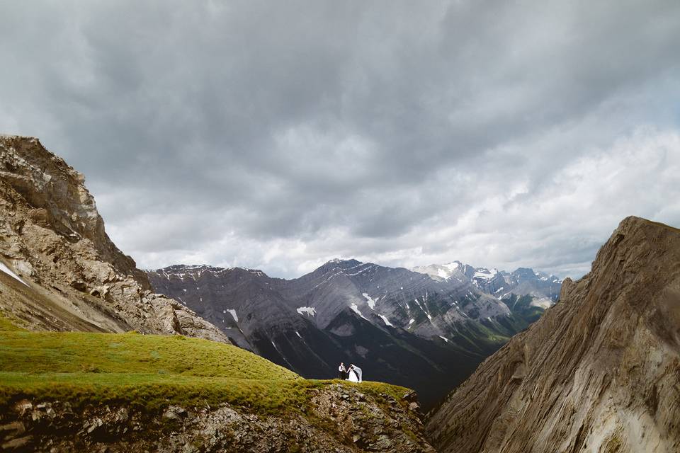 Elopement at Lake Minnewanka