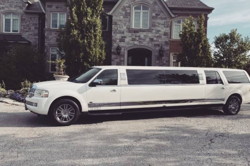 Stretch SUV Limo