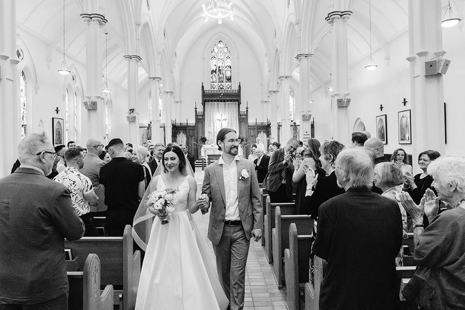 Bride & Groom Cake Cutting