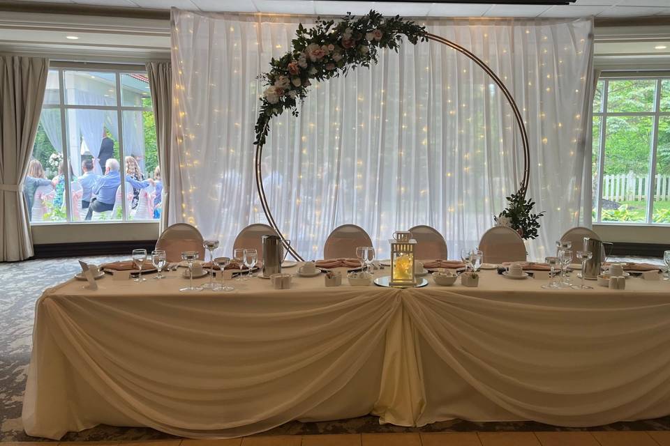 Head table with lights