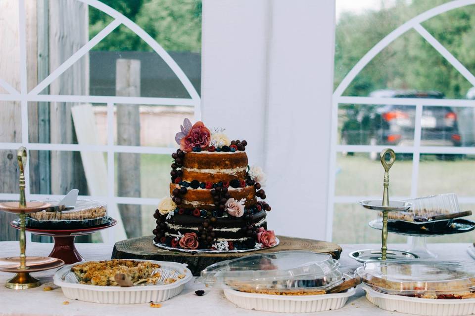 Desert table with naked cake