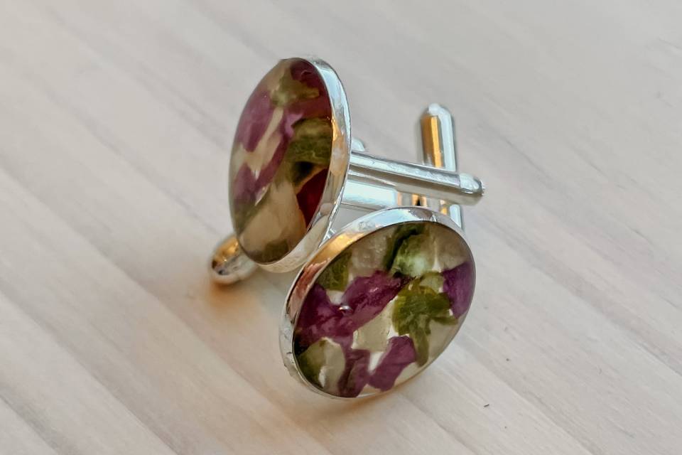 Cuff links