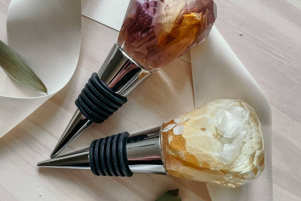 Resin wine stopper set