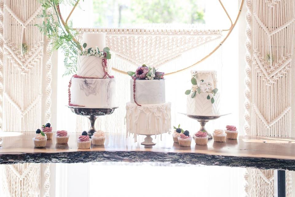 Macrame Hoop dessert table