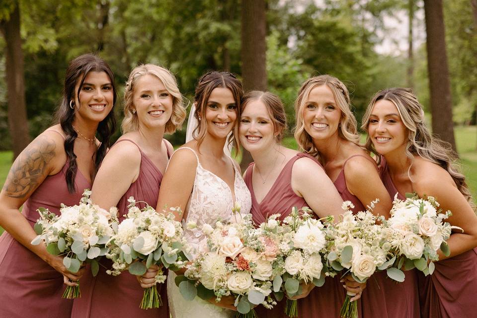 2024 bride and bridesmaids
