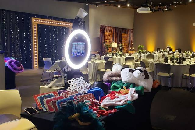 J&J Photo Booth
