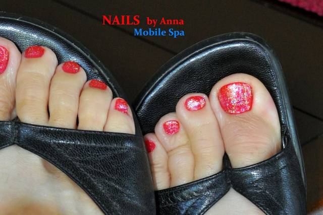 Summer Toes in Sparklying Coral