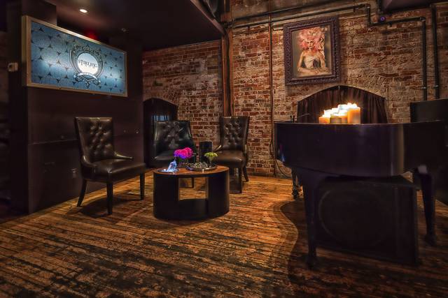 Stirlingm Room atmopsphere