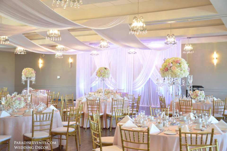 Mayfair Golf Wedding Decor