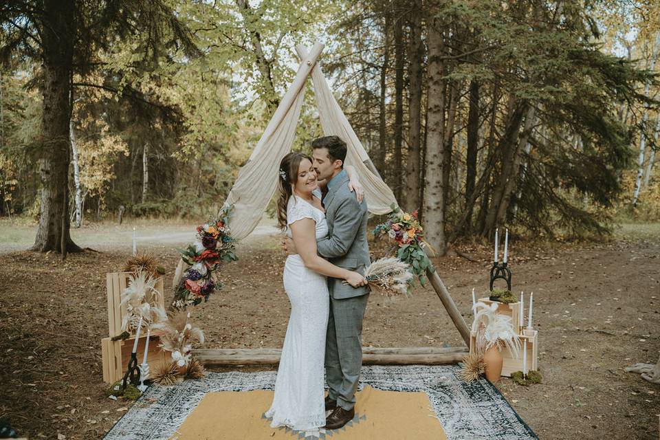 Micro wedding arch