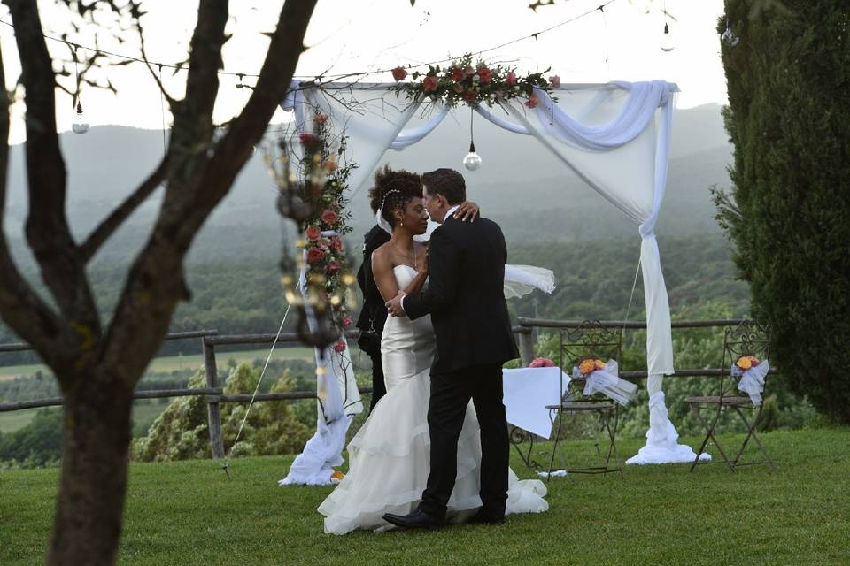 Elopement wedding Tuscany