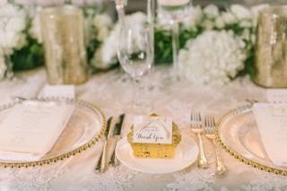 Gold glass charger plates