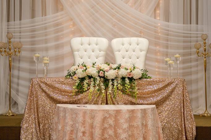 Head table decor