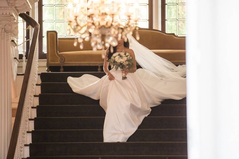 Dramatic bridal entrance