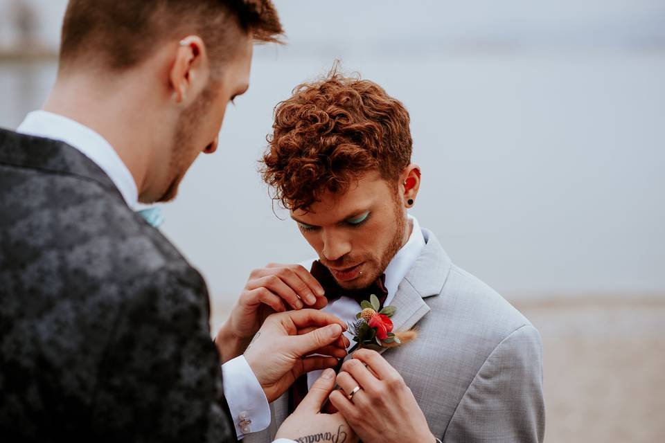 Lgbtq+ vancouver wedding