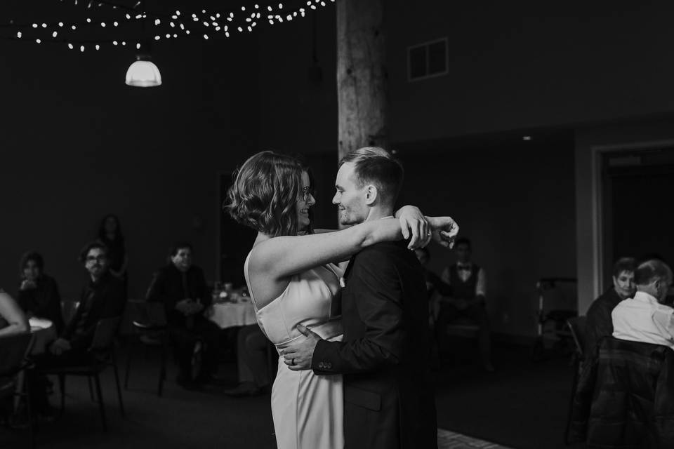 First Dance - Mint Photography