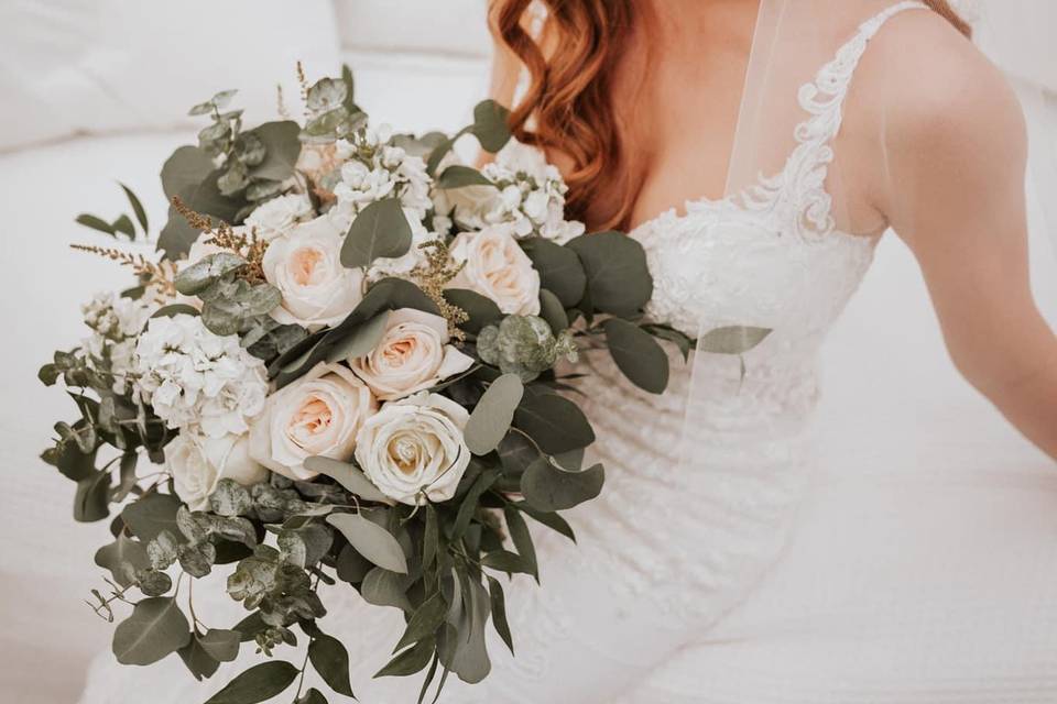 Bride on her wedding day - photo by Emilycanterphotograph