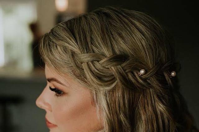 Neutral tone bridal