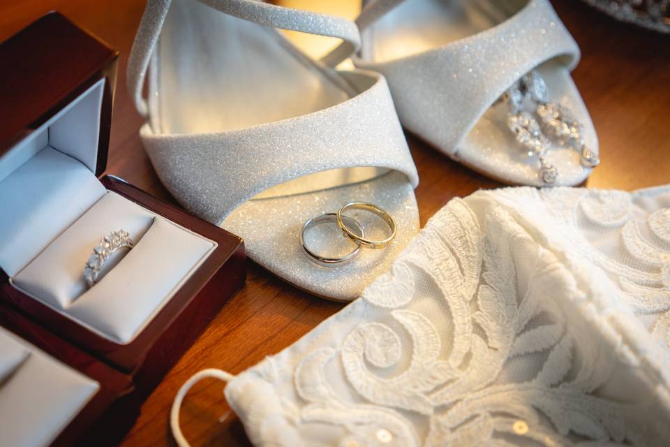 Wedding accessories