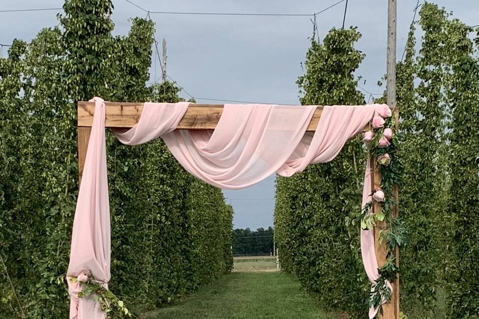 Ceremony arch