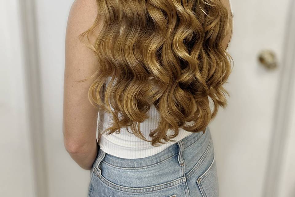 Curls with hairpiece