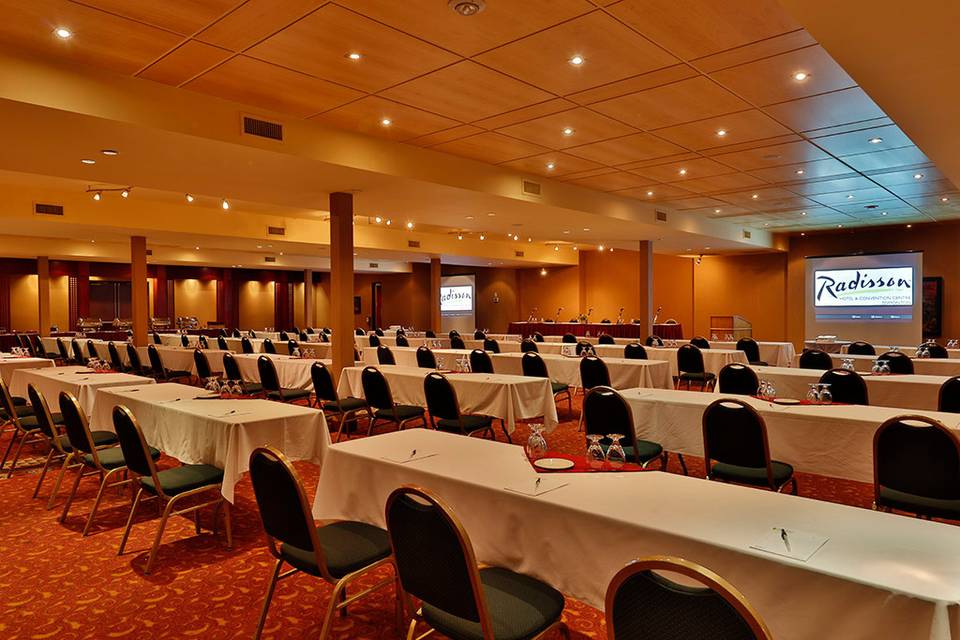 Radisson Hotel & Convention Centre Edmonton