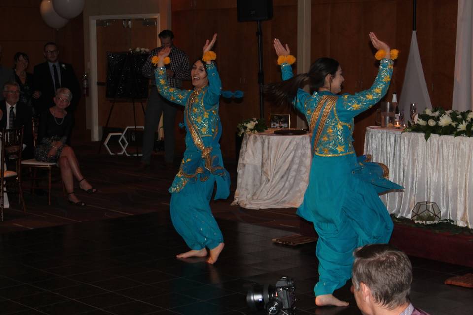 Dancers at the Hindu Wedding