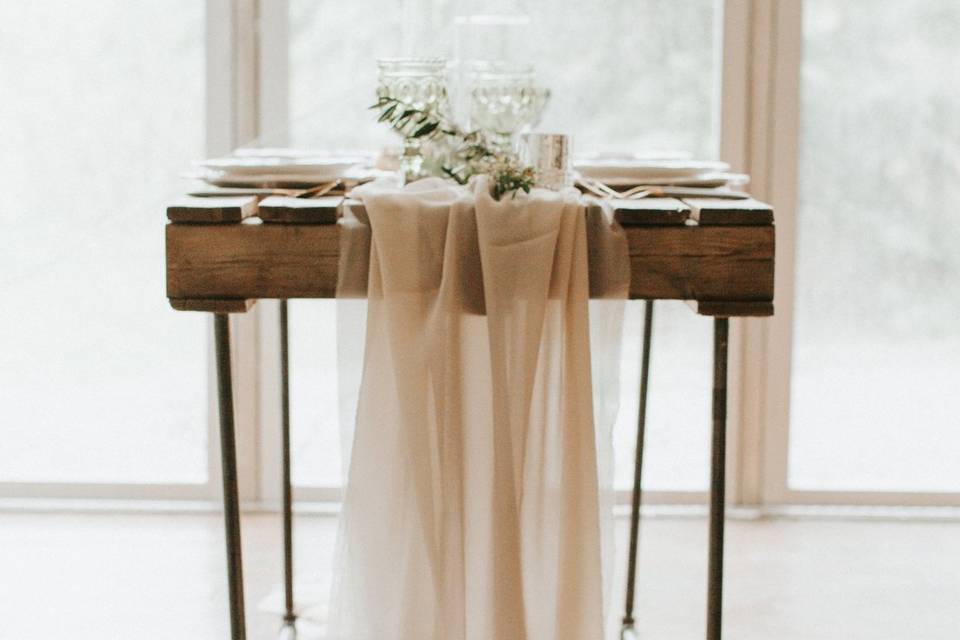 Sweetheart table