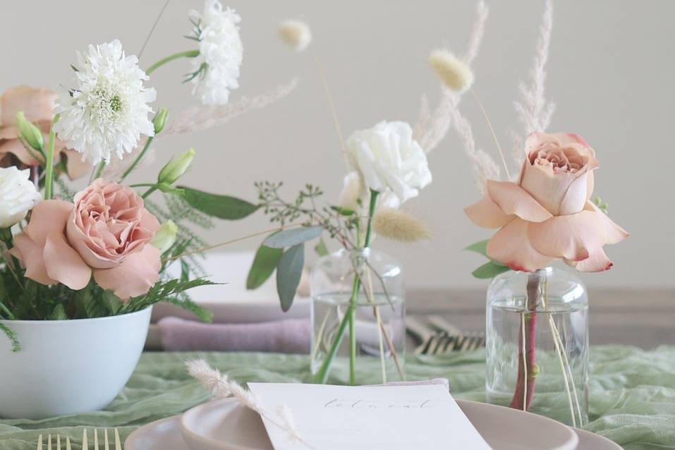 Pastel, single-flower arrangements