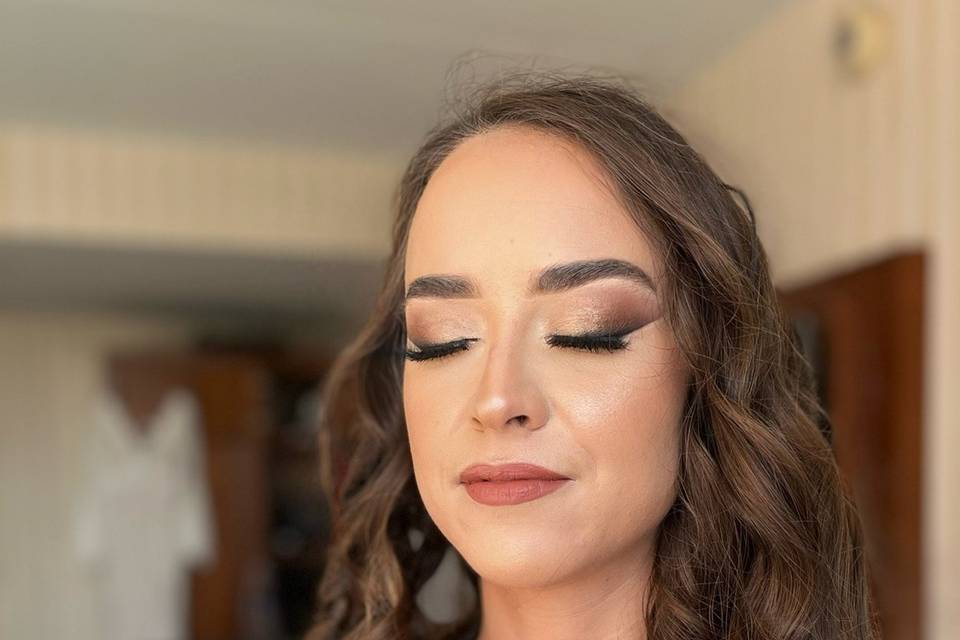 Wedding guest Makeup